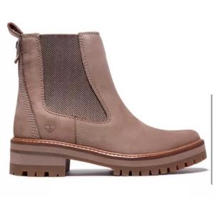 Women’s Timberland Courmayeur Valley Chelsea Boots